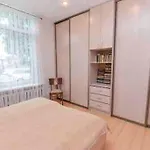 Family 70 M2 With Free Parking & Private Entrance *
